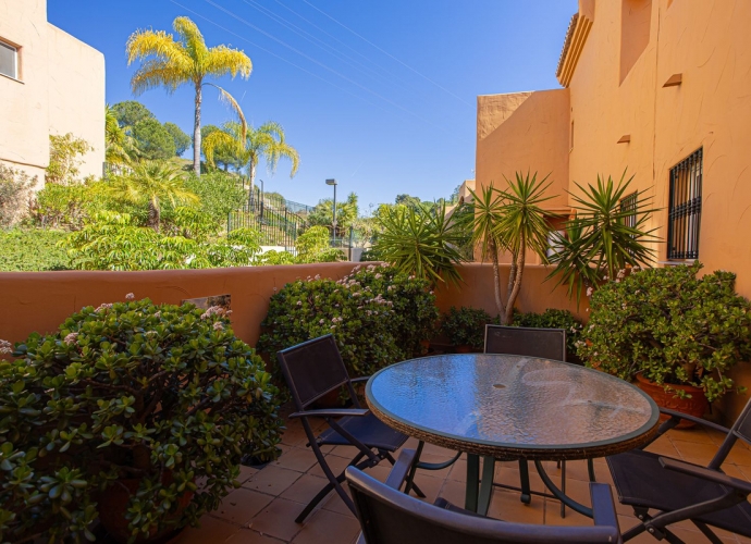 Apartment Middle Floor in Elviria - 10