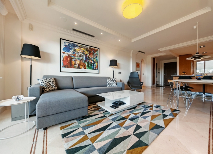 Appartement milieu d’Etage situé à Nueva Andalucía Albatros Hill Club  - 3