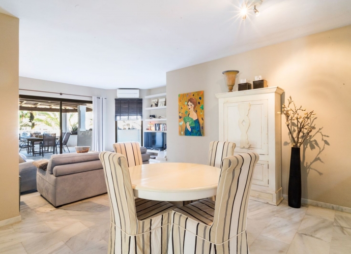 Apartment Middle Floor in Elviria - 3