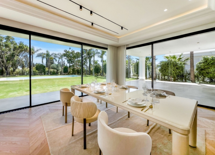 Villa Detached in The Golden Mile - 3