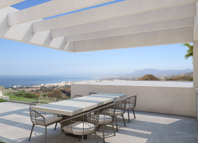 Villa Detached in Los Monteros - 10