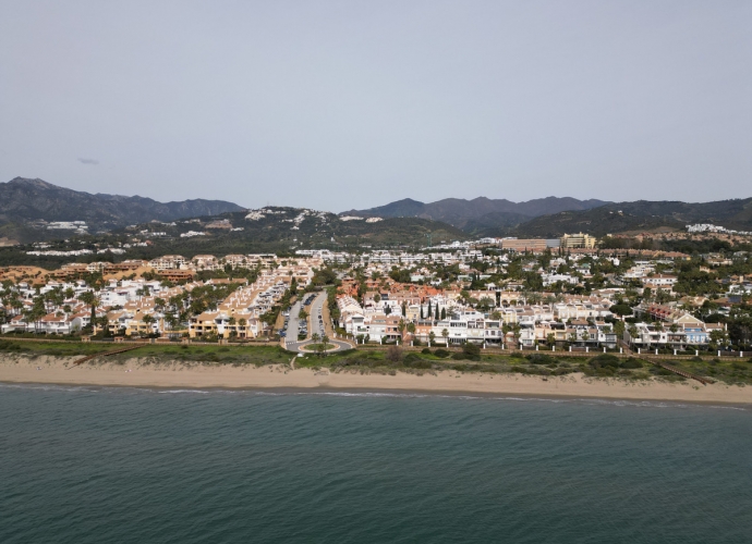 Villa Adosada en Bahía de Marbella - 3