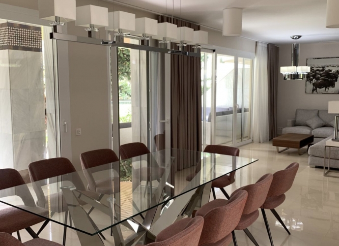 Apartamento Planta Baja en Puerto Banús - 1