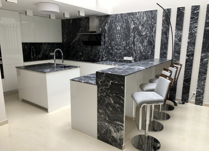 Apartamento Planta Baja en Puerto Banús - 2