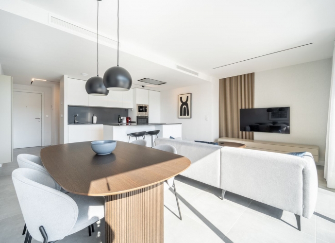 Apartment Middle Floor in New Golden Mile - 7