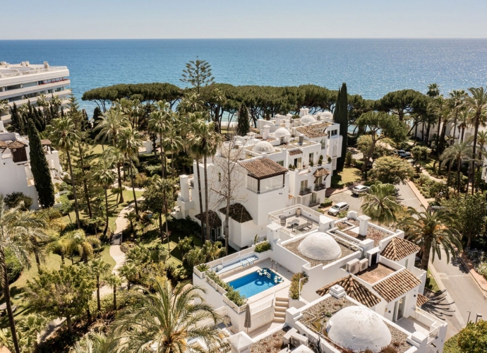 Apartment Penthouse Duplex in Marbella Alhambra del Mar  - 2