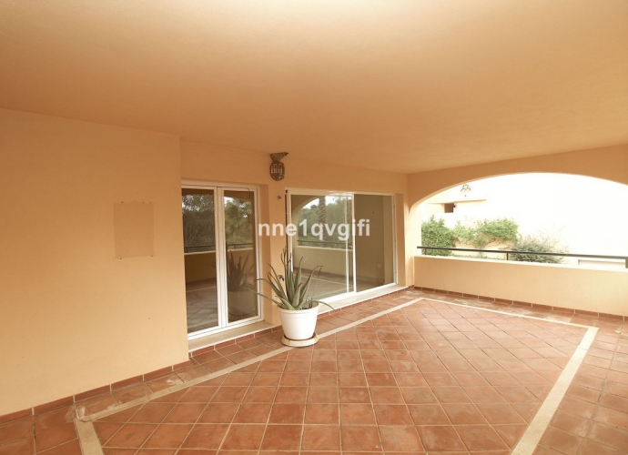 Apartment Middle Floor in Elviria Santa María Village  - 8