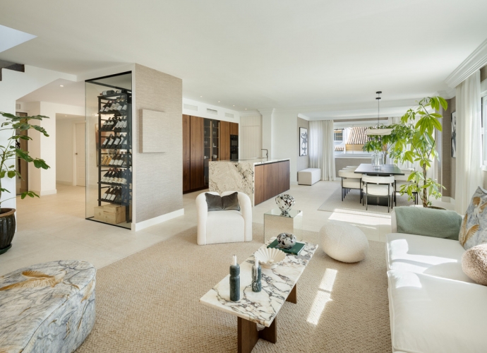 Apartment Middle Floor in The Golden Mile - 3