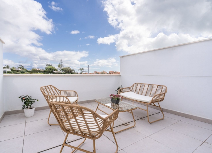 Apartment Middle Floor in Estepona - 8