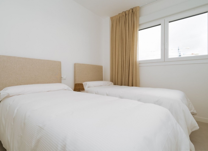 Apartment Middle Floor in Estepona - 9