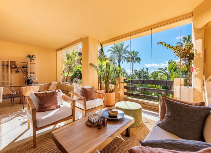 Apartment Middle Floor in Sierra Blanca - 1