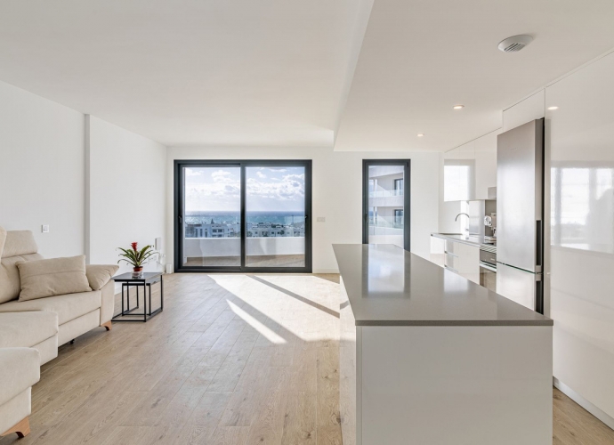 Apartment Middle Floor in Estepona - 2