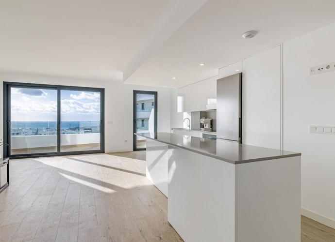 Apartment Middle Floor in Estepona - 3