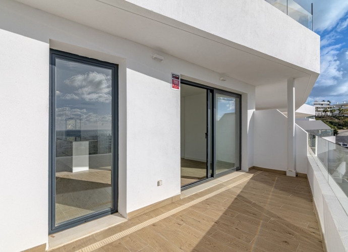 Apartment Middle Floor in Estepona - 8