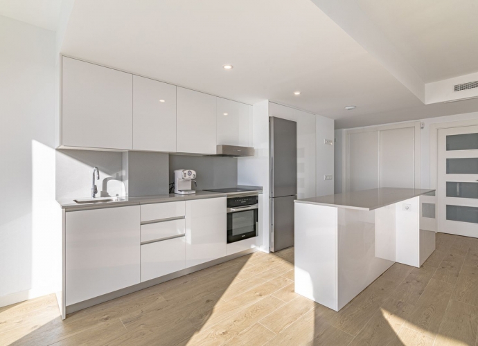 Apartment Middle Floor in Estepona - 10