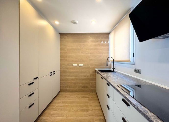Appartement milieu d’Etage situé à San Pedro de Alcántara - 3