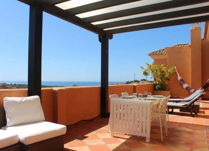 Apartment Penthouse in Elviria - 1