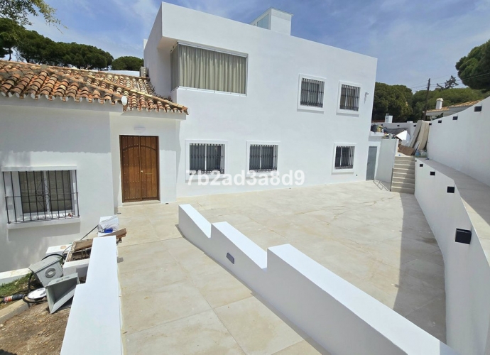Villa indépendante situé à Elviria - 1