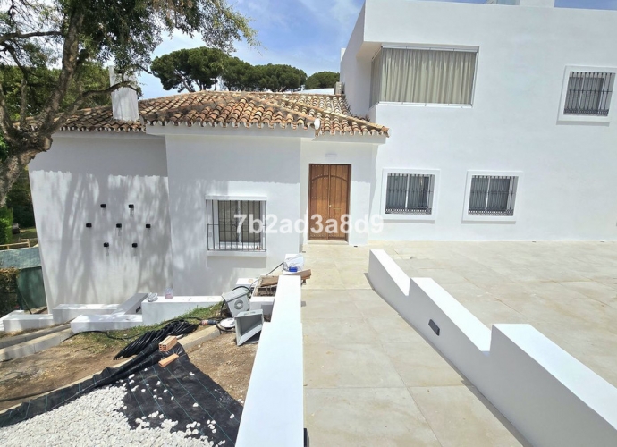 Villa indépendante situé à Elviria - 2