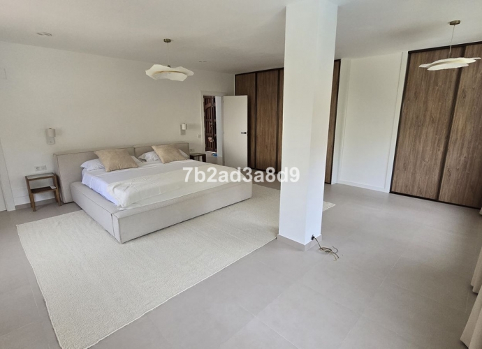 Villa indépendante situé à Elviria - 9