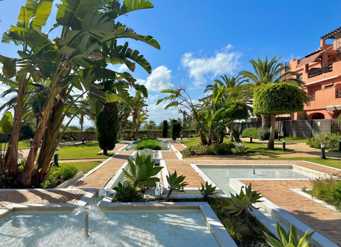 Apartment Middle Floor in Estepona - 1