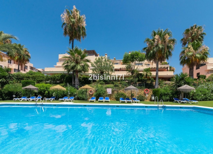 Apartment Middle Floor in Elviria - 1