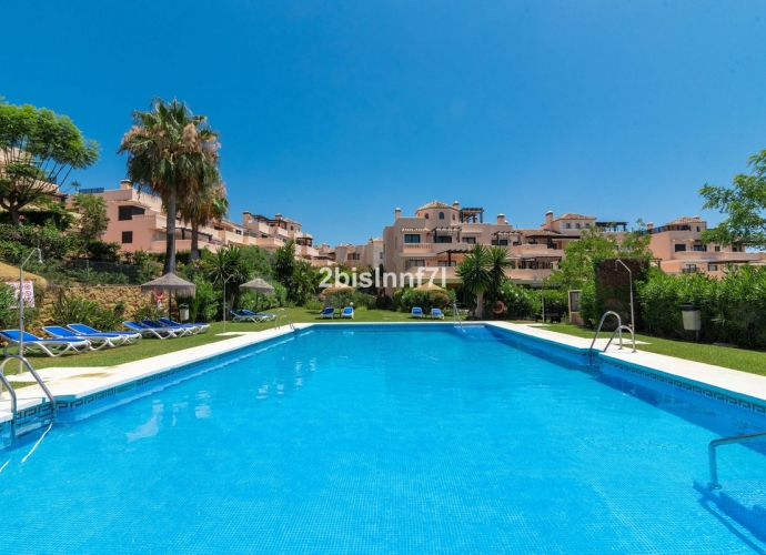 Apartment Middle Floor in Elviria - 3