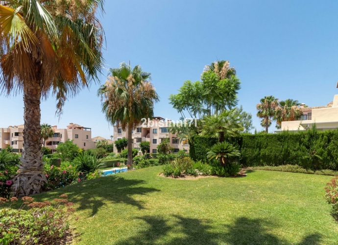 Apartment Middle Floor in Elviria - 9