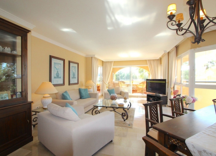 Appartement milieu d’Etage situé à Elviria - 5