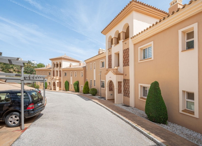 Apartment Middle Floor in Elviria - 4