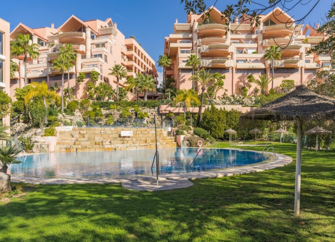 Apartment Ground Floor in Nueva Andalucía Magna Marbella  - 1