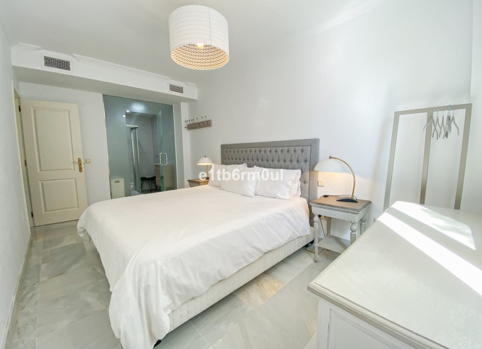 Appartement milieu d’Etage situé à The Golden Mile Pinos de Nagüeles  - 6