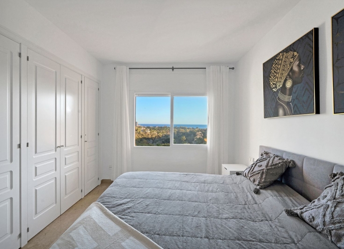 Apartment Middle Floor in Elviria Elviria Hills  - 8