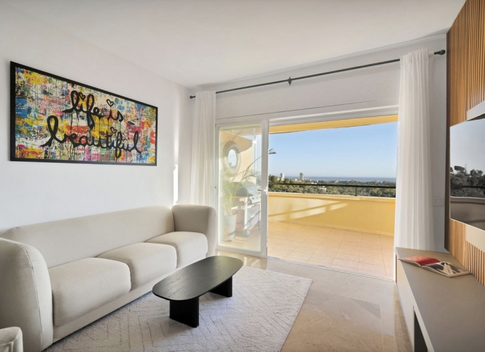 Apartment Middle Floor in Elviria Elviria Hills  - 9