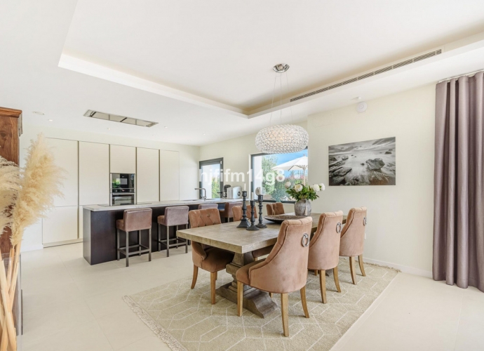 Villa Detached in San Pedro de Alcántara - 9