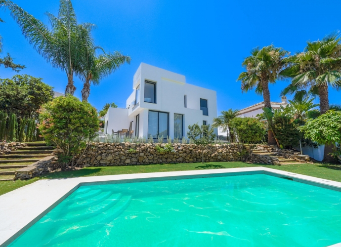 Villa Independiente en Nueva Andalucía Villas en Nueva Andalucia  - 3