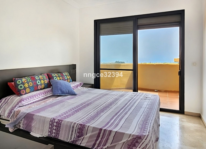 Apartamento Planta Media en New Golden Mile - 10