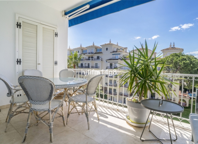 Apartamento Planta Media en Puerto Banús - 2