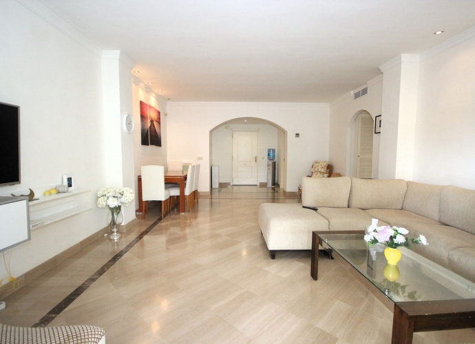 Apartamento Planta Baja en Bahía de Marbella - 4
