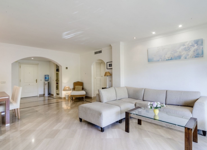 Apartment Ground Floor in Bahía de Marbella - 4