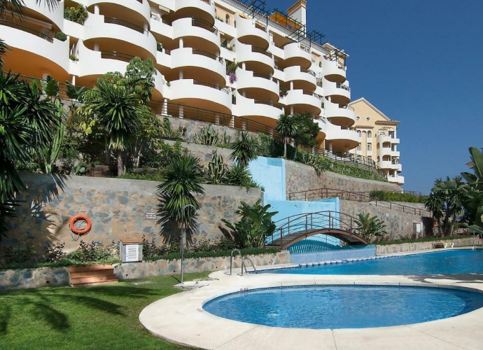 Appartement milieu d’Etage situé à Nueva Andalucía Señorío de Gonzaga  - 2