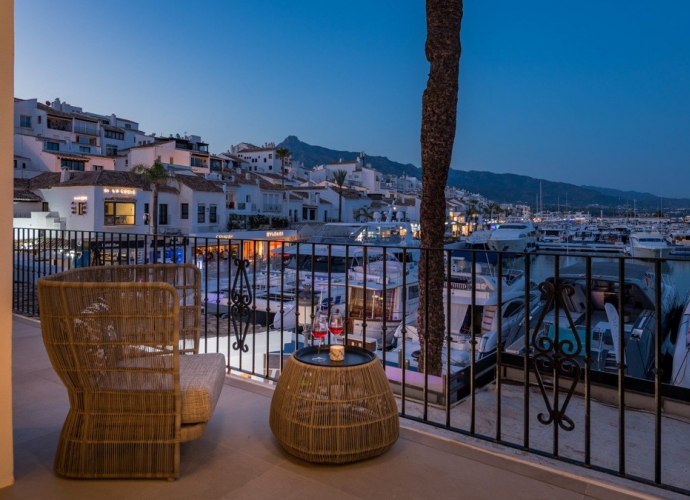Apartamento Planta Media en Puerto Banús - 2