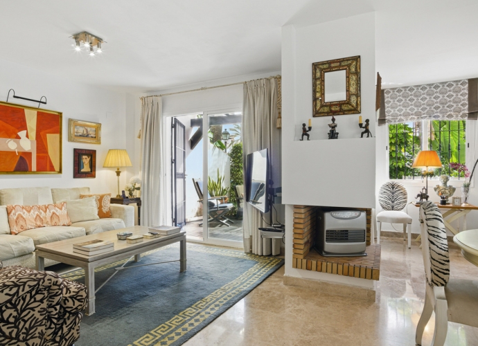 Maison de Ville situé à Nueva Andalucía Los Naranjos  - 2