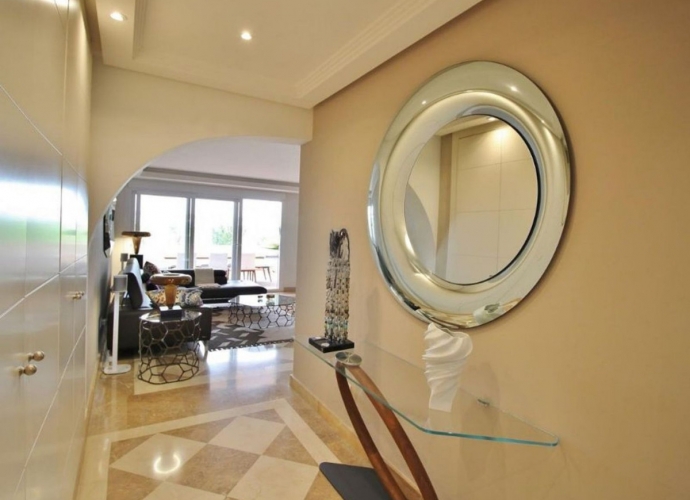 Appartement milieu d’Etage situé à Nueva Andalucía Vista Real  - 3