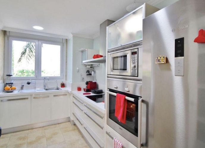 Appartement milieu d’Etage situé à Nueva Andalucía Vista Real  - 7