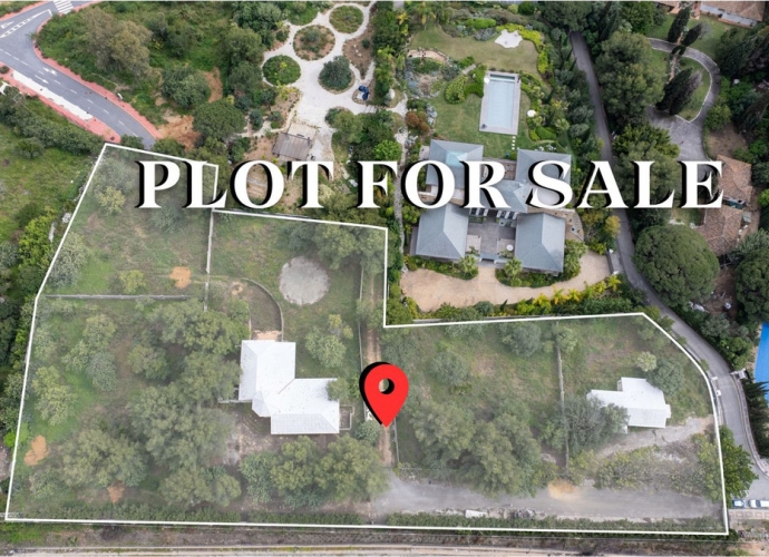 Plot Residential in The Golden Mile - 1