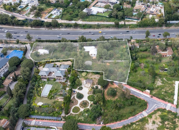 Plot Residential in The Golden Mile - 7