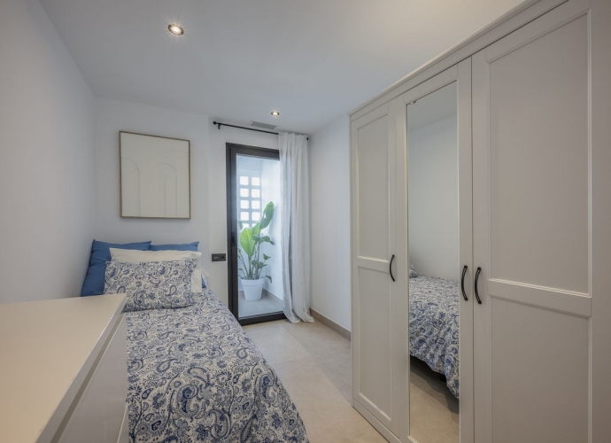Appartement milieu d’Etage situé à Nueva Andalucía La Maestranza  - 8