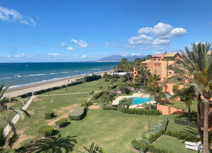 Ático en Los Monteros La Moreira  - 1