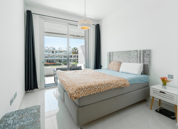 Apartamento Planta Media en Estepona - 3
